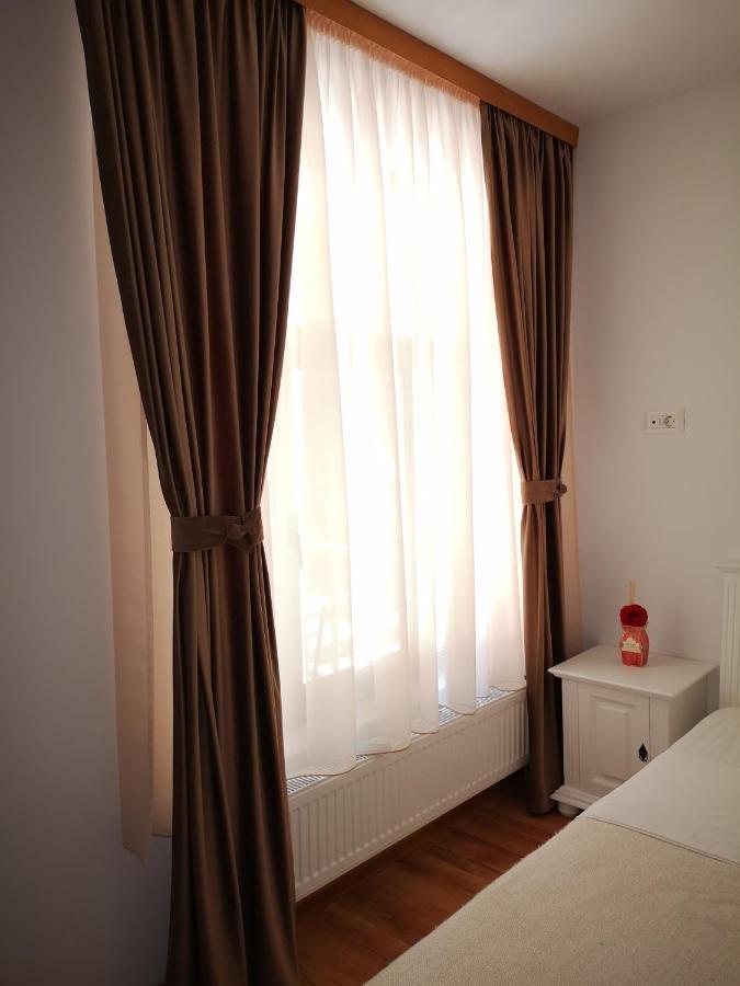 Brize Guest House Tuzla Exterior foto